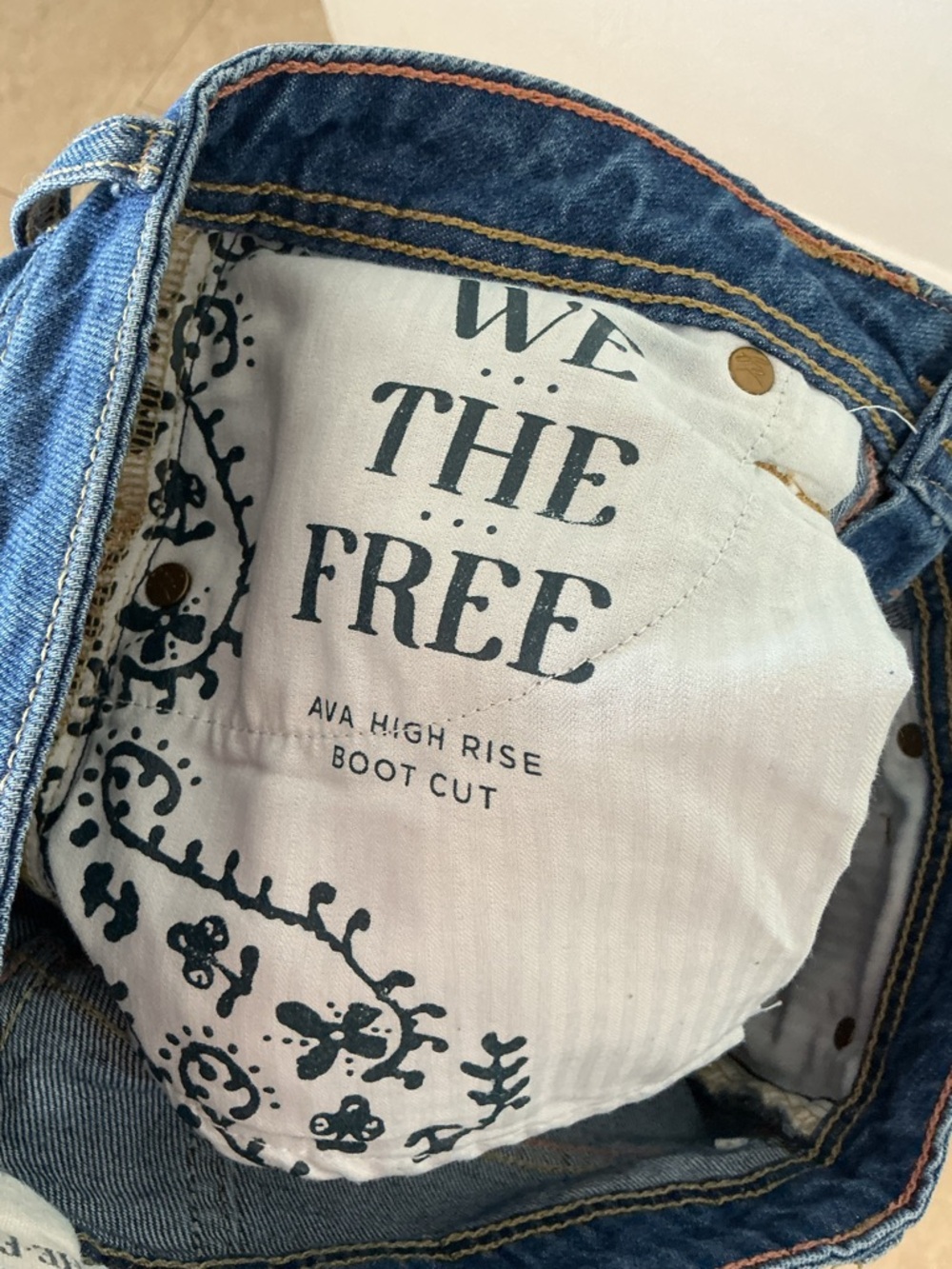 We The Free People Ava high rise Bootcut Jeans size 28 - Picture 8 of 8
